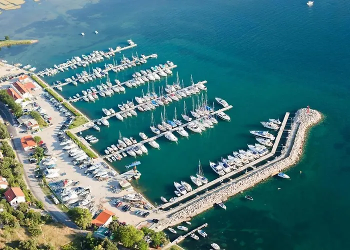 In With Sea View, Terrace, Air Conditioning, Wifi 4552-10 Appartement *