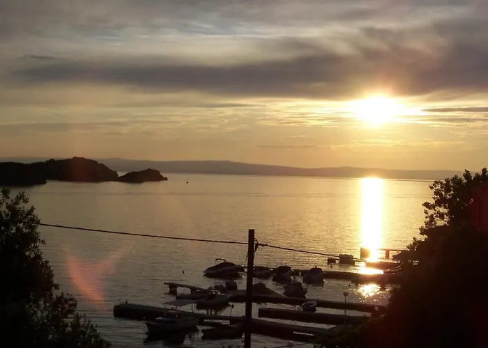 In With Sea View, Terrace, Air Conditioning, Wifi 4552-10 * Supetarska Draga